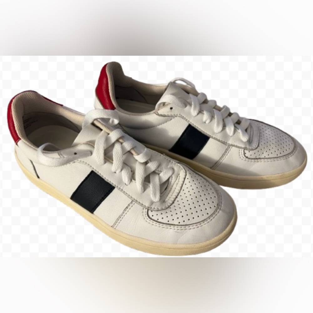 Chelsea & Violet “Diana” White Red Black Striped Sneakers Size 7.5 pre owned
